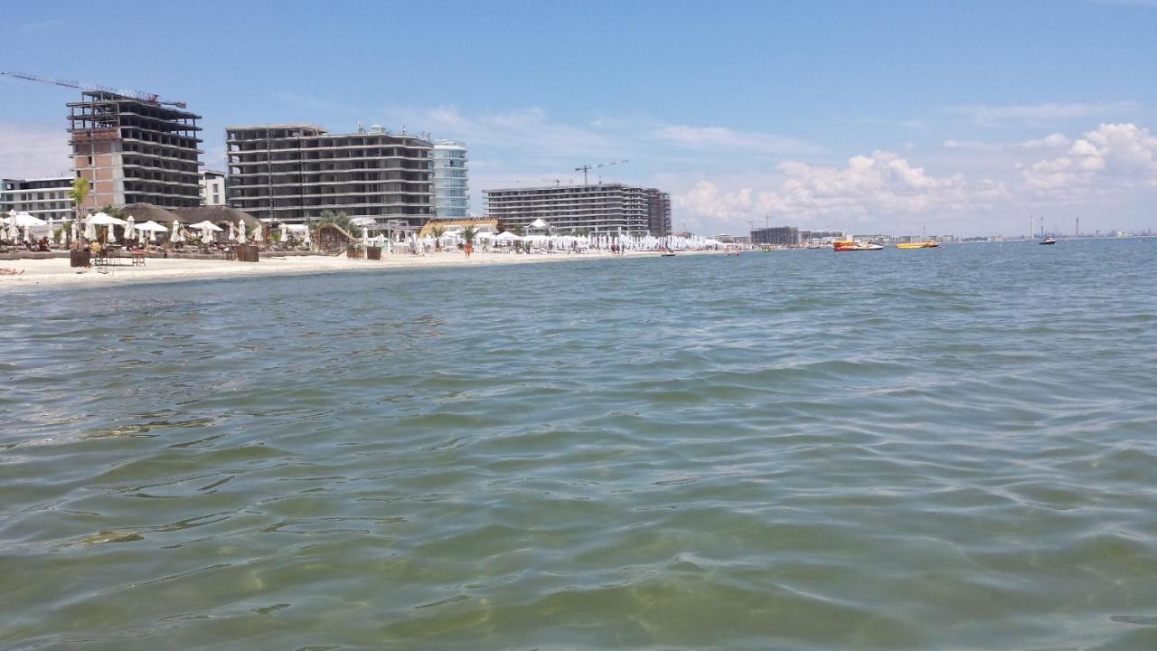 Bella Vista Summerland Mamaia Exterior foto