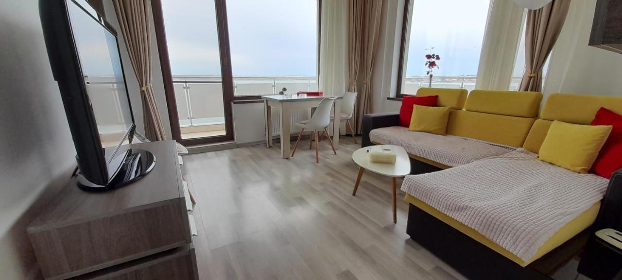 Bella Vista Summerland Mamaia Exterior foto