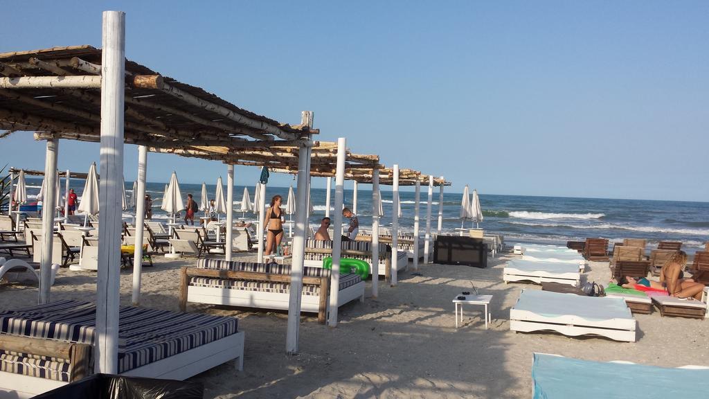 Bella Vista Summerland Mamaia Exterior foto